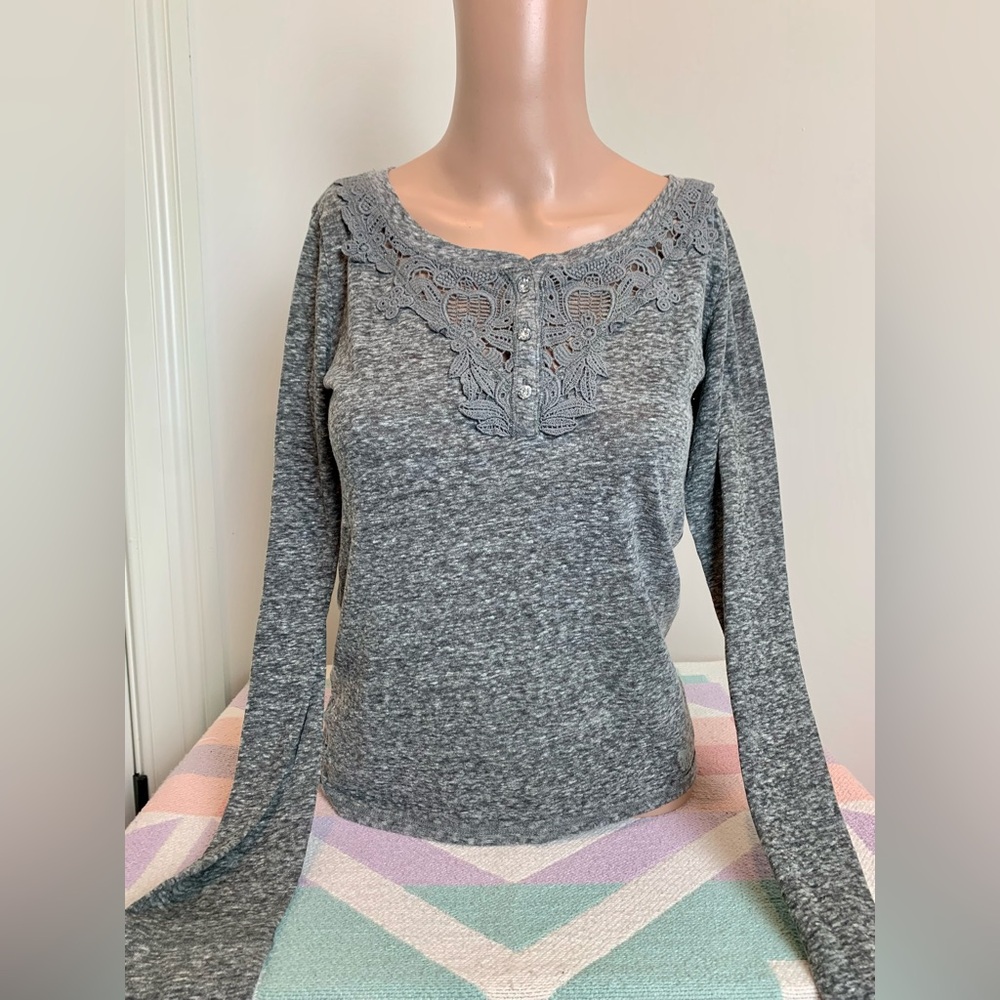 Vintage! AF lace embroidered Henley